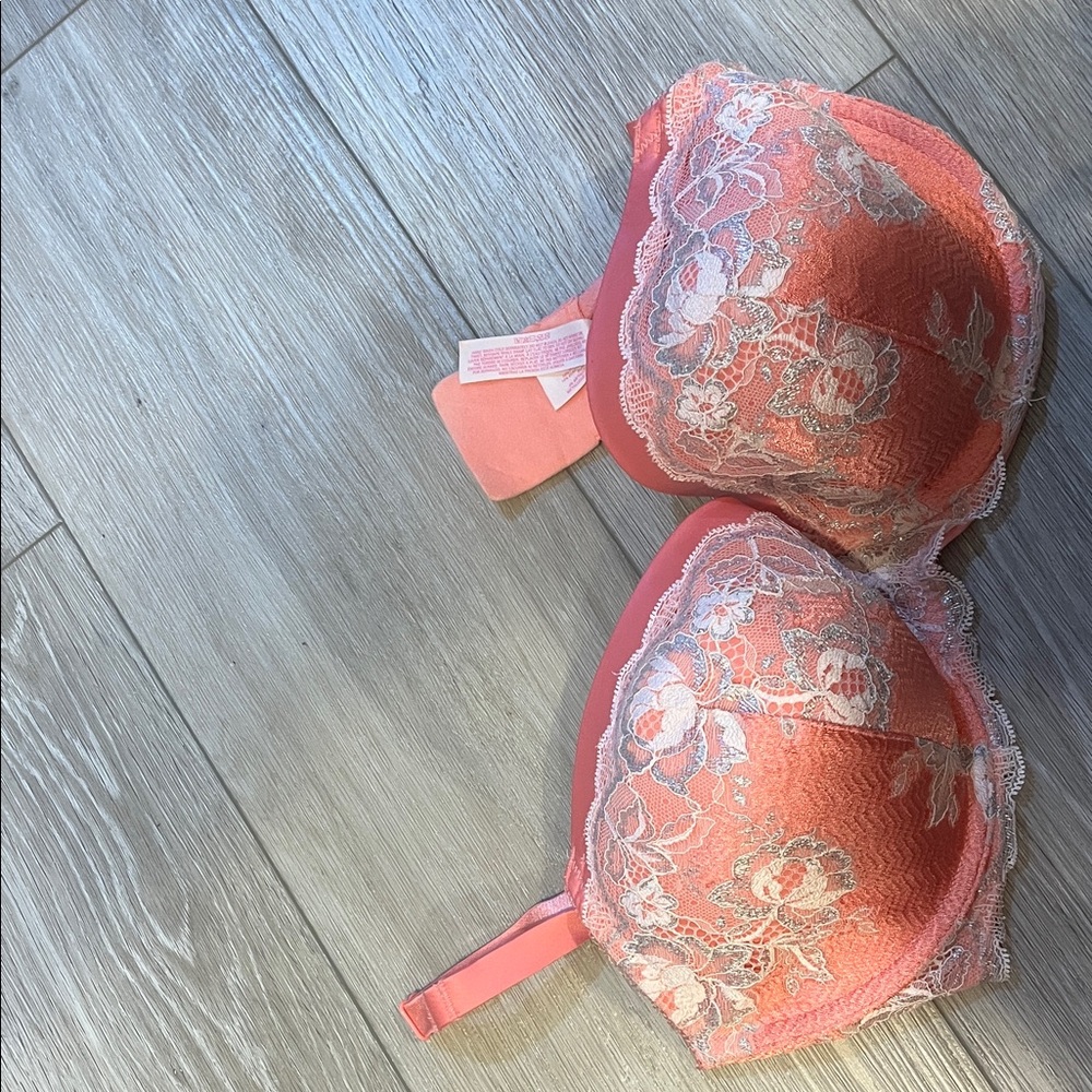 Victoria's Secret Coral Lace Bra